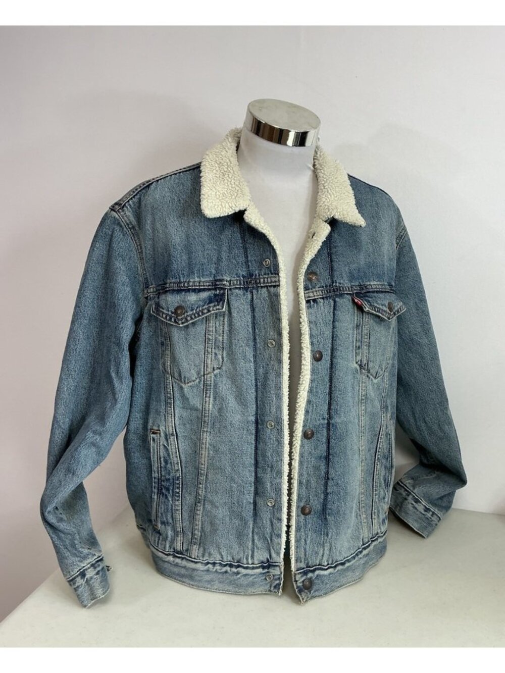 Levis Sherpa Lined Trucker Jean Jacket Blue Button Pockets Denim Mens XL